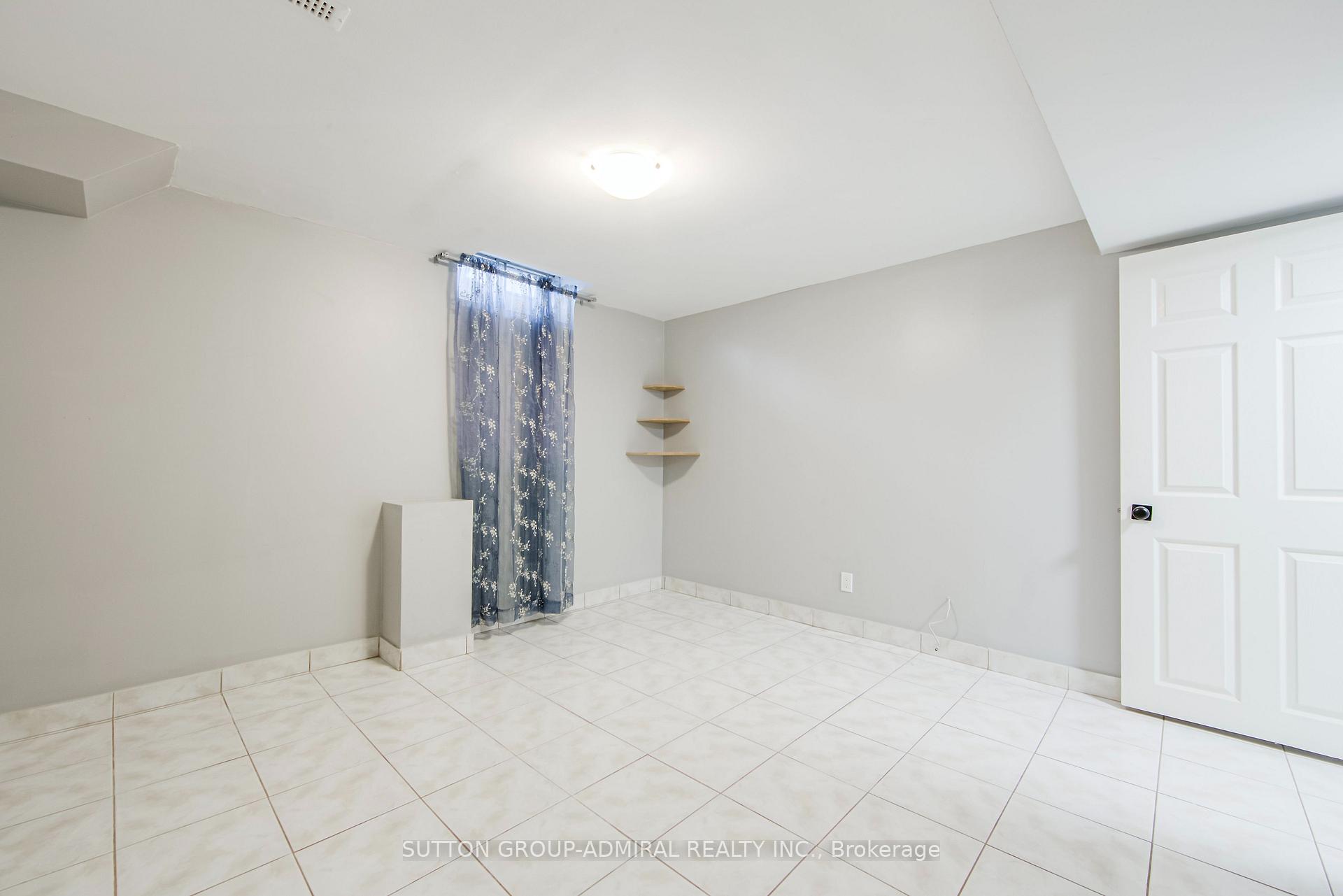 Photo 32 of 23 Millbank Court, Vaughan, Brownridge — HOMEH