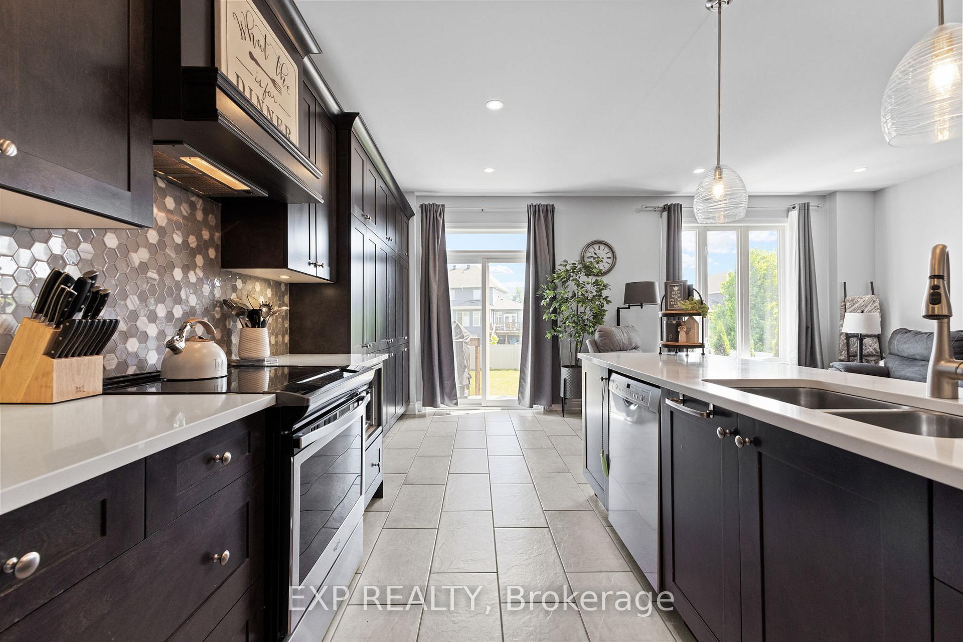 Photo 11 of 8 Dulmage Crescent, Carleton Place — HOMEH