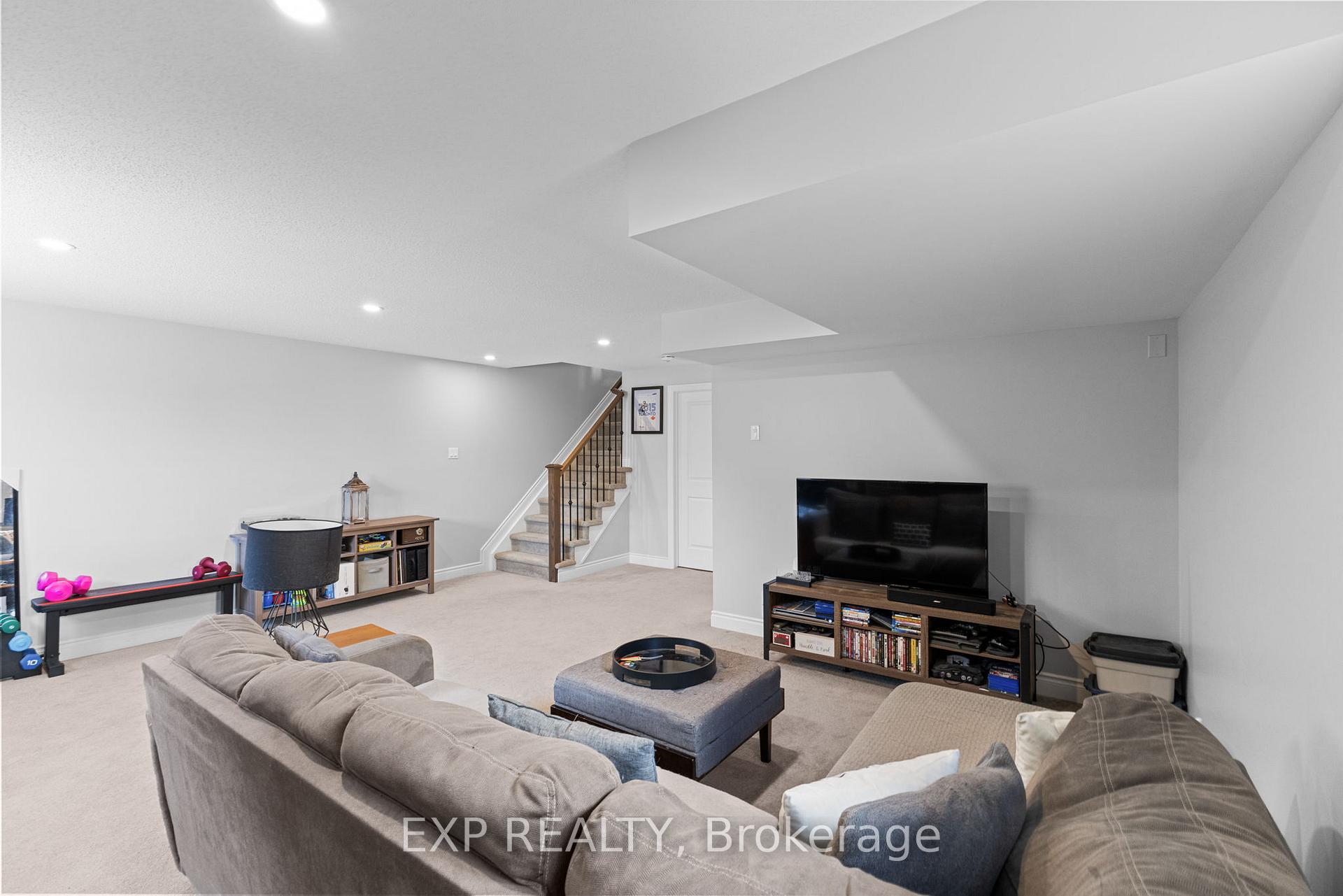Photo 25 of 8 Dulmage Crescent, Carleton Place — HOMEH