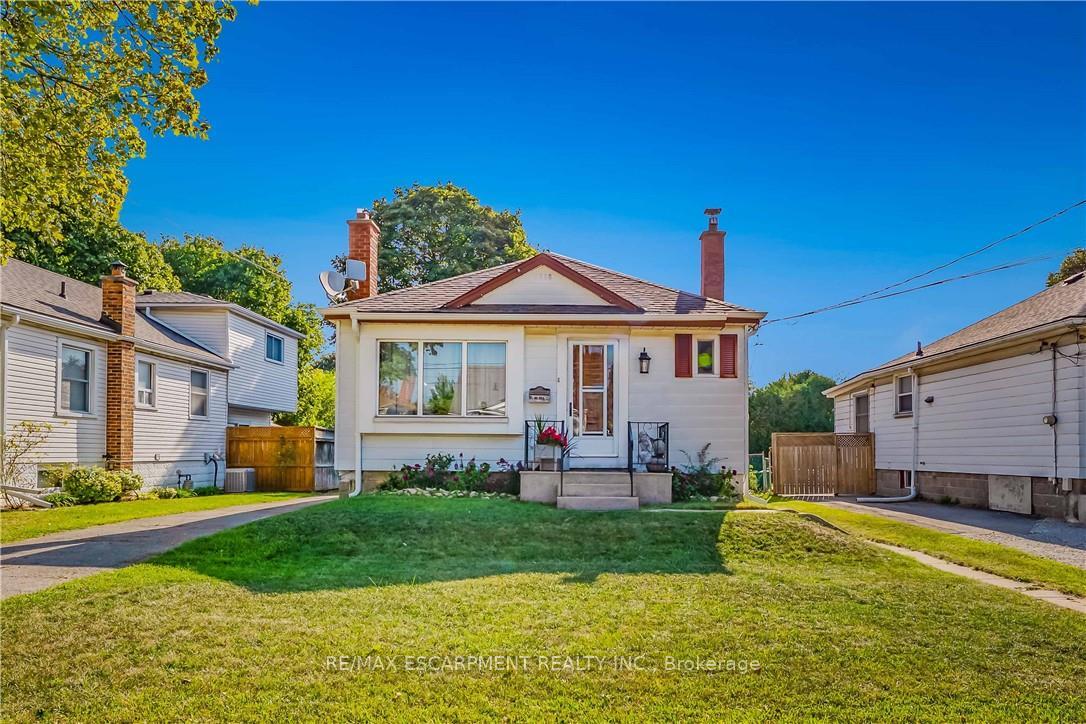 Photo 2 of 111 East 25th Street, Hamilton, Eastmount — HOMEH