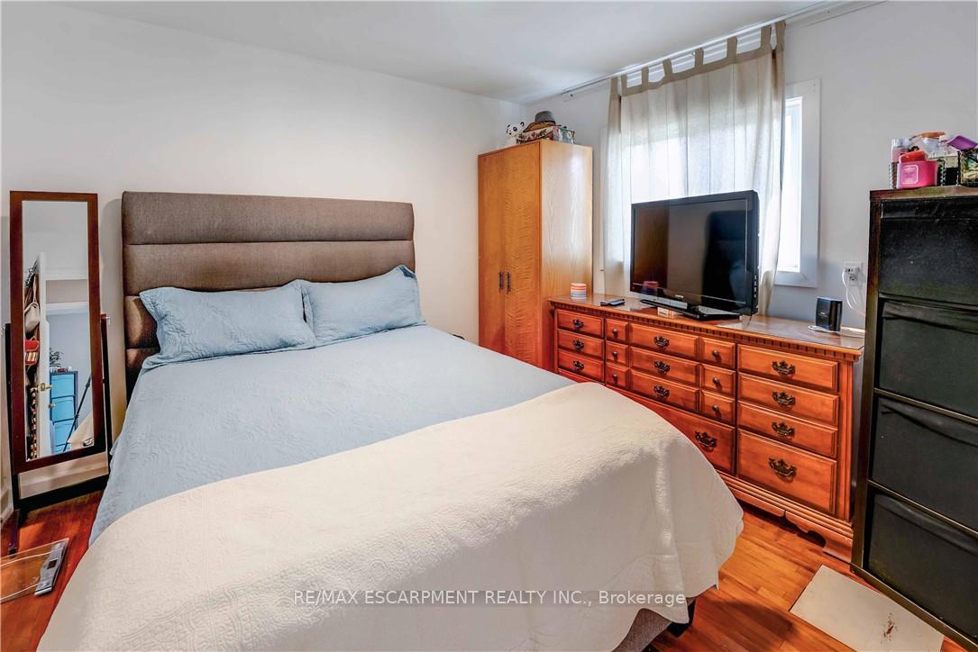 Photo 10 of 111 East 25th Street, Hamilton, Eastmount — HOMEH