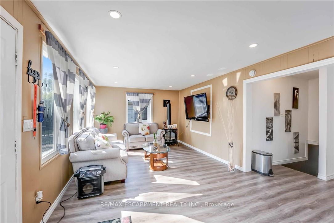Photo 14 of 111 East 25th Street, Hamilton, Eastmount — HOMEH