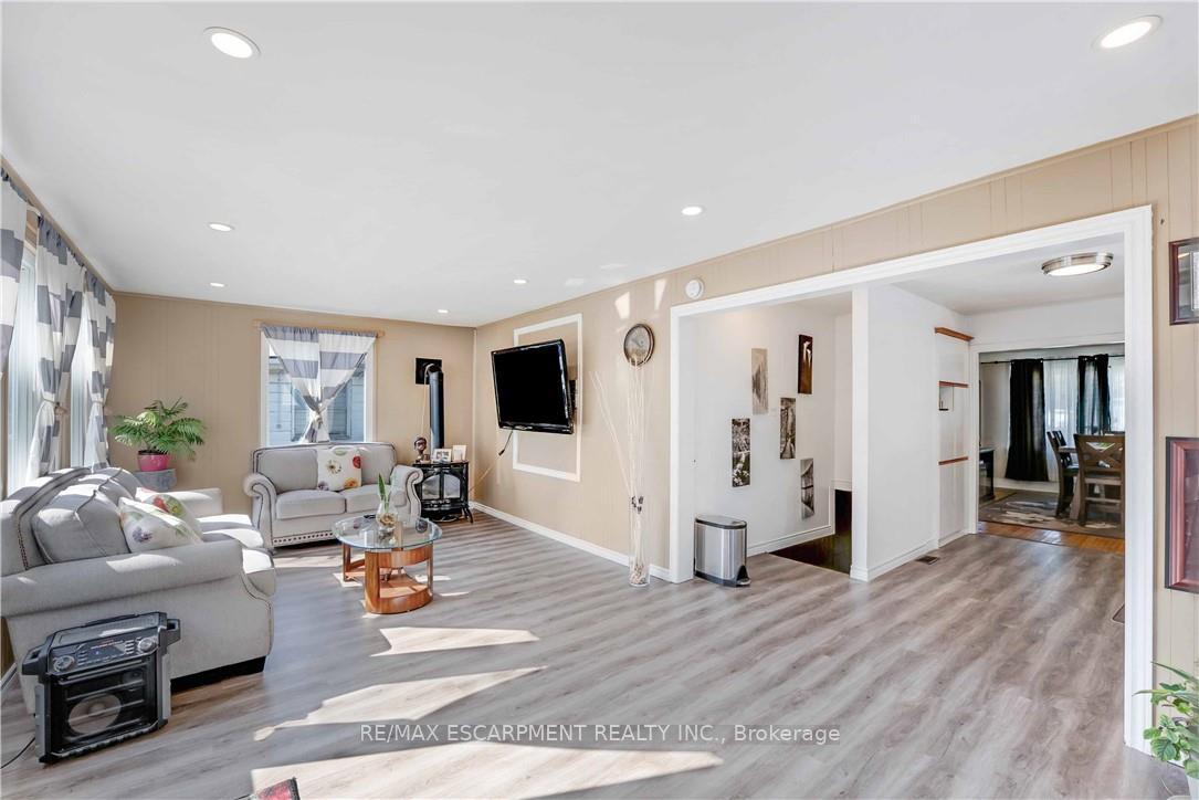 Photo 16 of 111 East 25th Street, Hamilton, Eastmount — HOMEH
