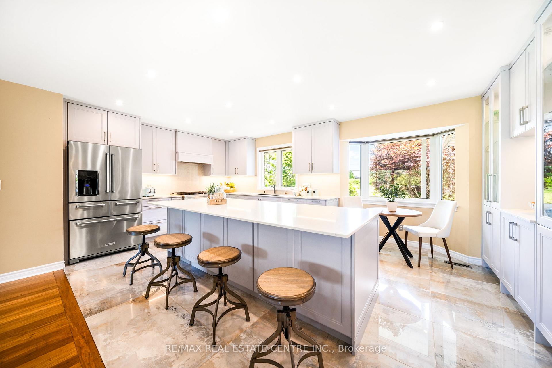 Photo 6 of 399 Old Brock Road, Hamilton, Greensville — HOMEH