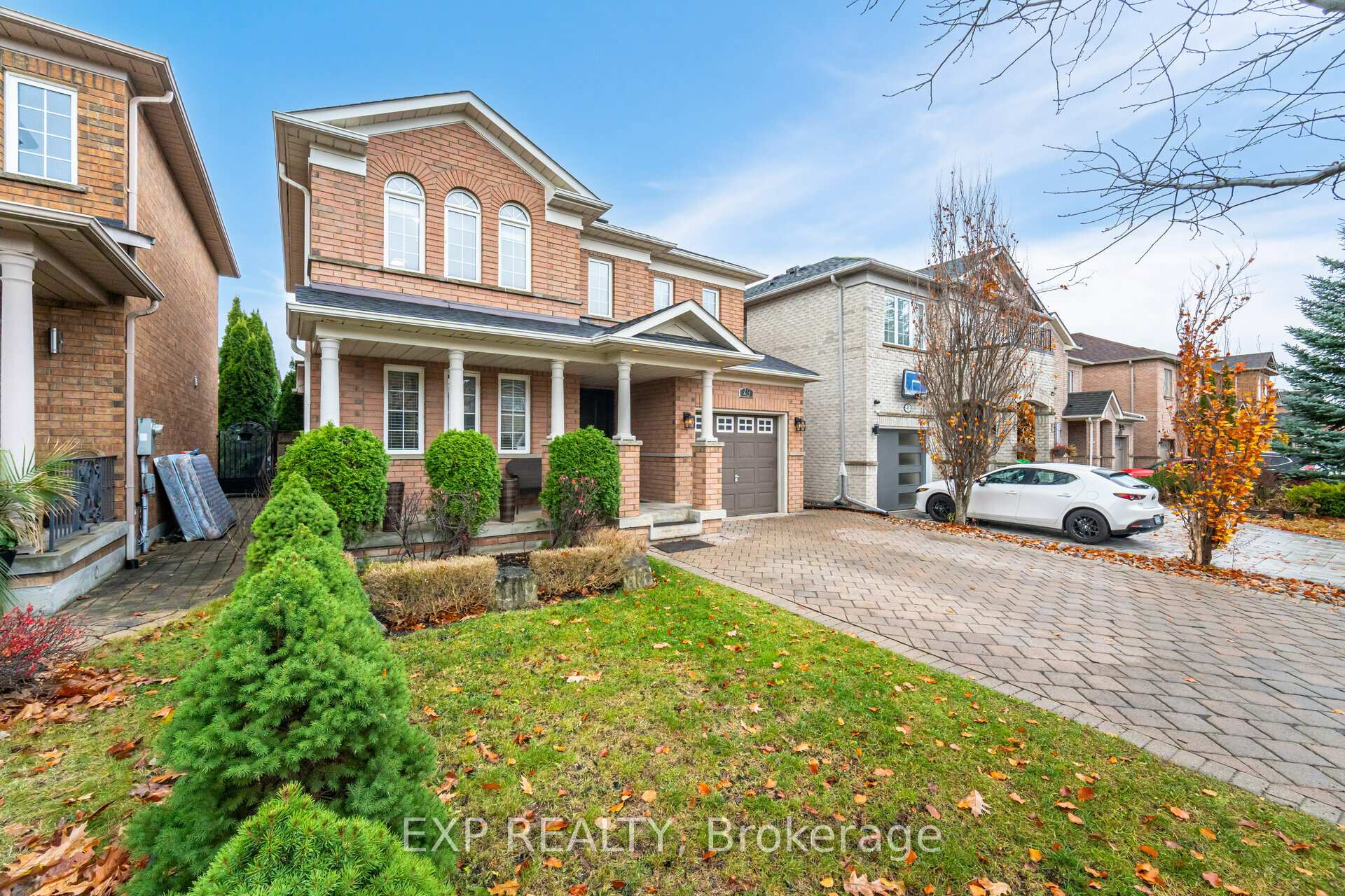 Photo 2 of 49 Skylark Drive, Vaughan, Vellore Village — HOMEH