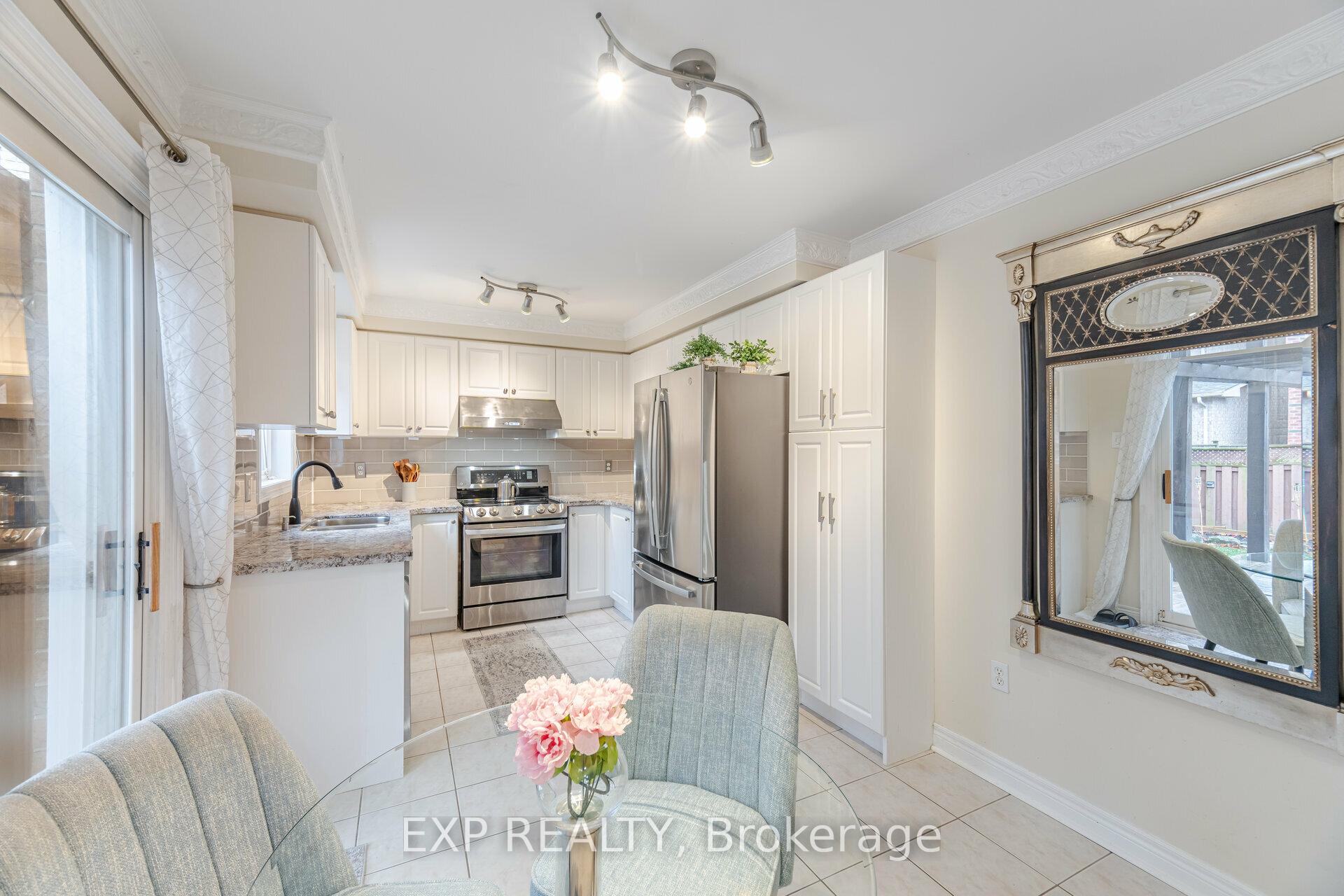 Photo 13 of 49 Skylark Drive, Vaughan, Vellore Village — HOMEH