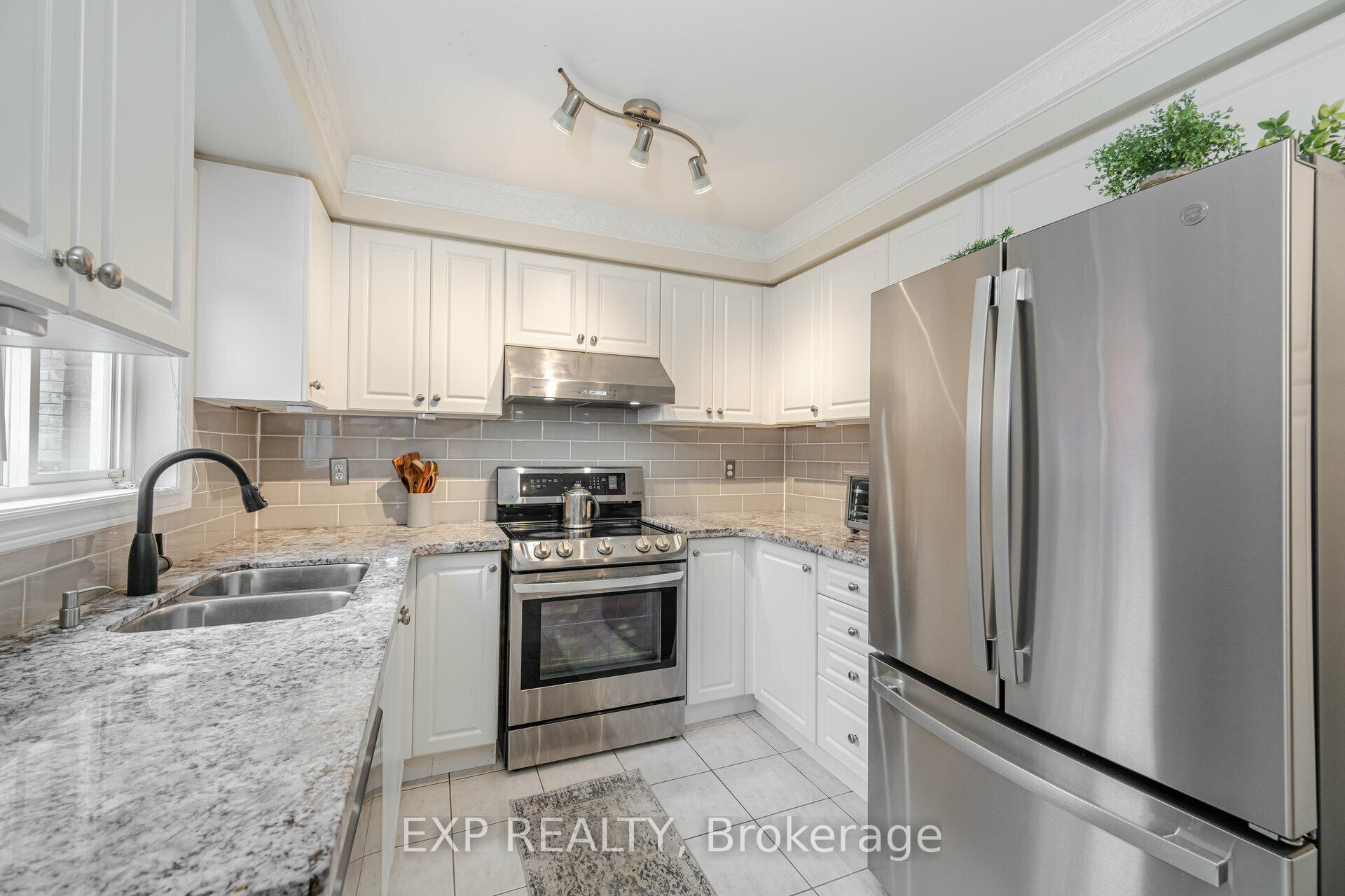 Photo 15 of 49 Skylark Drive, Vaughan, Vellore Village — HOMEH
