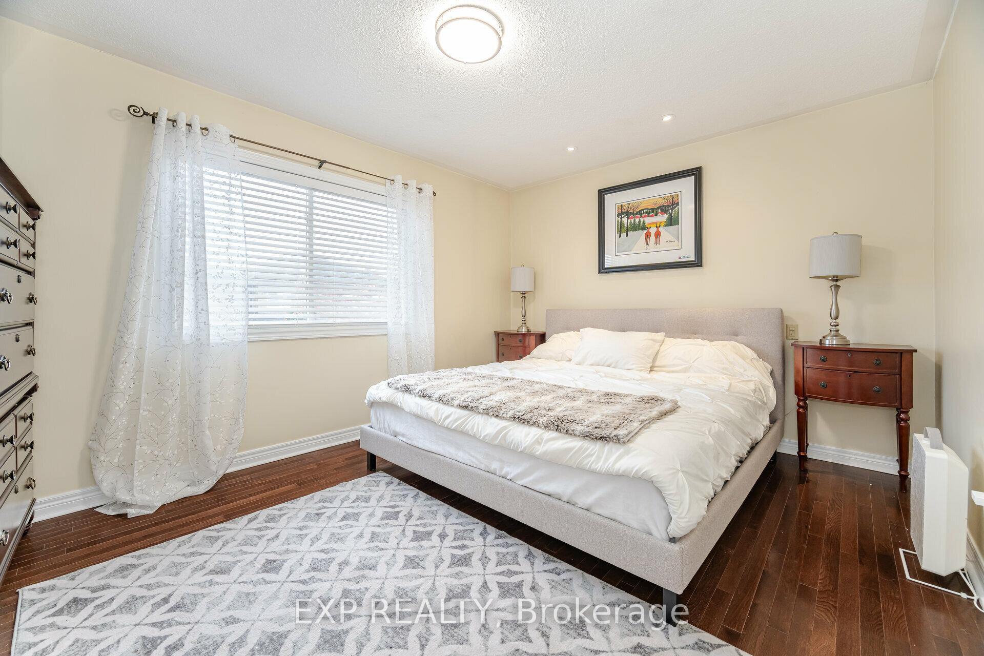 Photo 23 of 49 Skylark Drive, Vaughan, Vellore Village — HOMEH