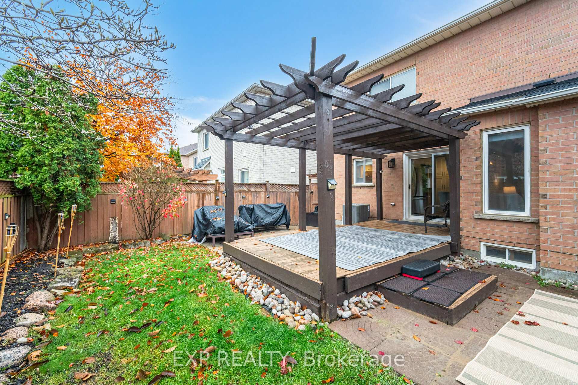 Photo 36 of 49 Skylark Drive, Vaughan, Vellore Village — HOMEH