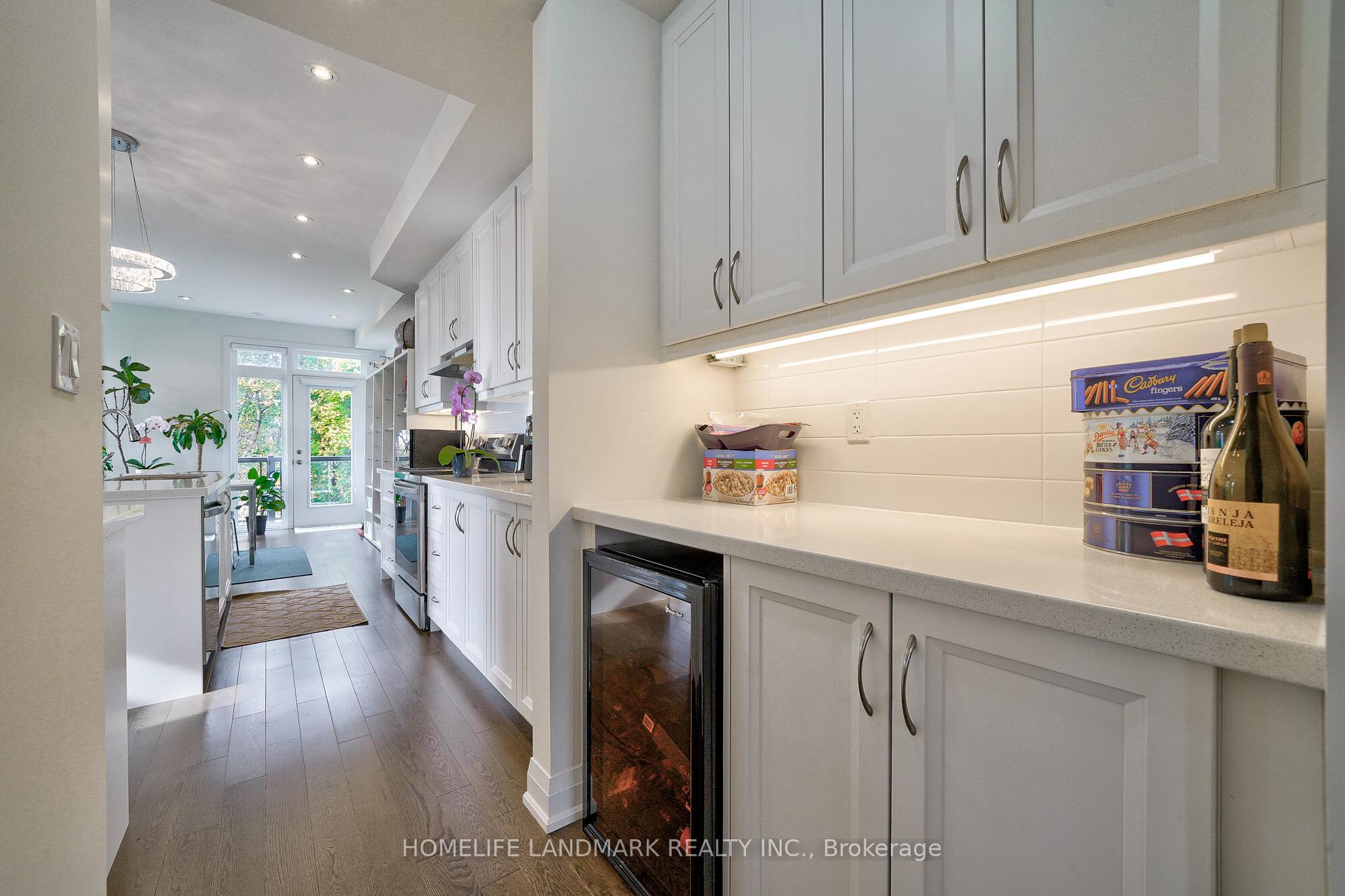 Photo 11 of 46 Shatner Turnabout, Vaughan, East Woodbridge — HOMEH
