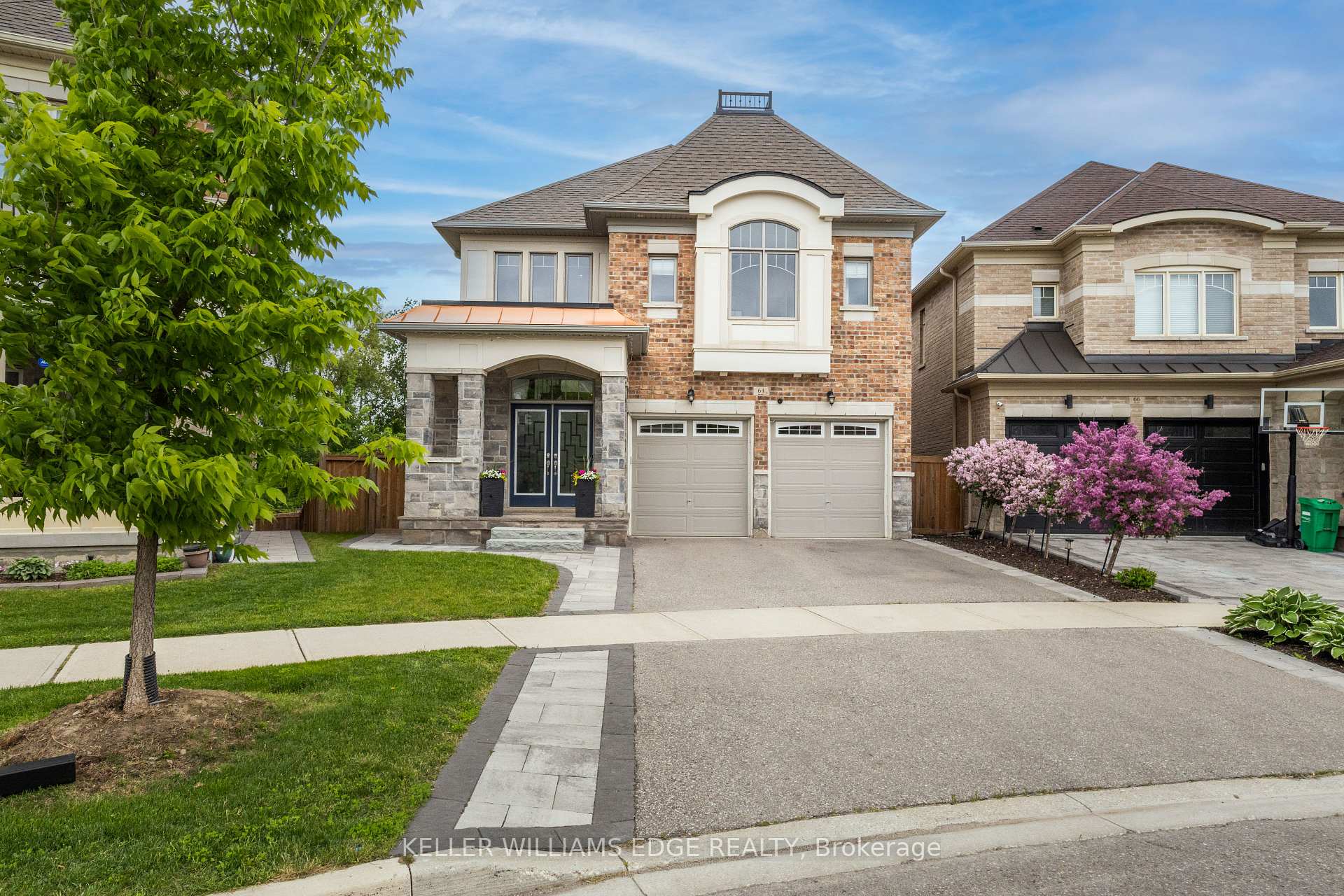 Photo 2 of 64 Elysian Fields Circle, Brampton, Bram West — HOMEH