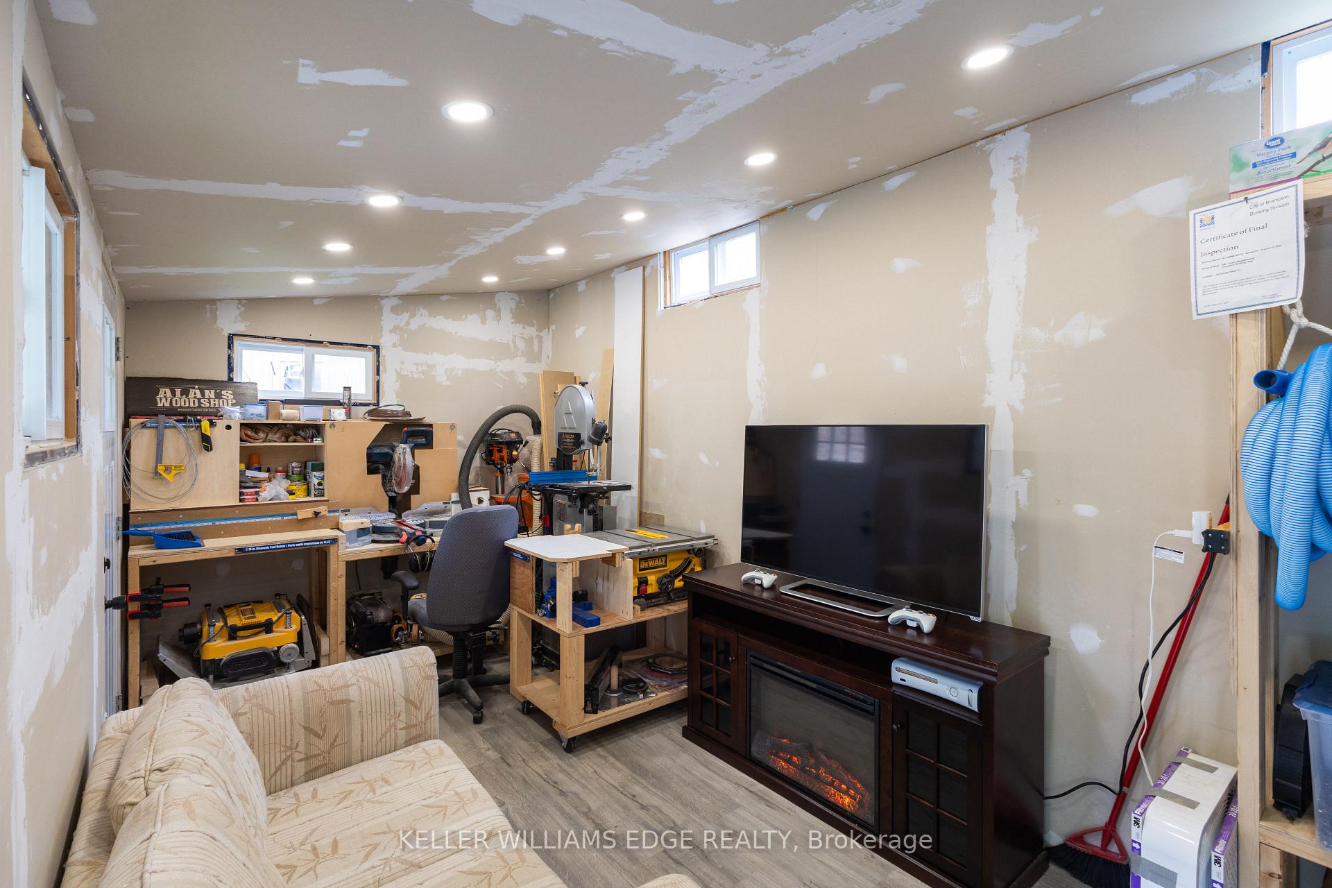 Photo 35 of 64 Elysian Fields Circle, Brampton, Bram West — HOMEH
