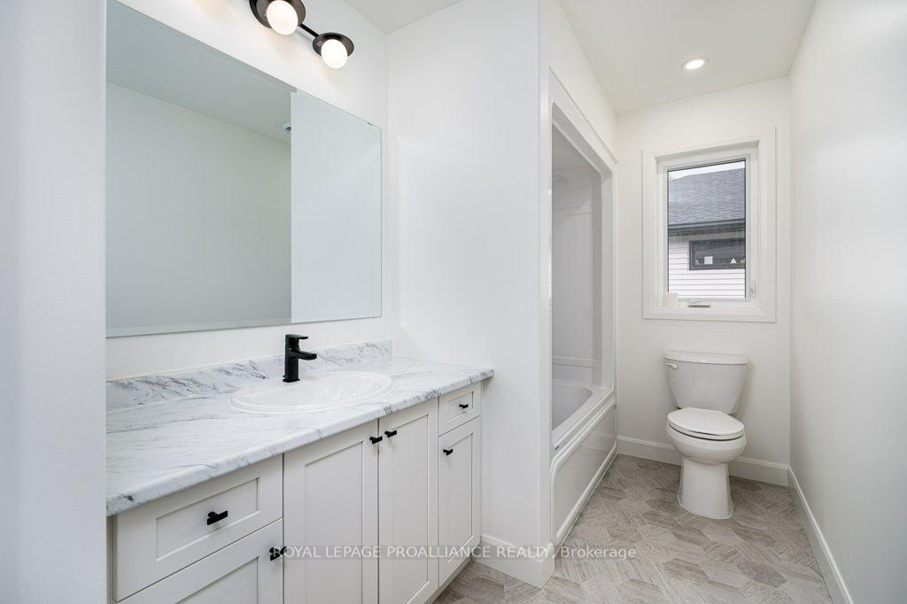 Photo 11 of Unit A, 10 Aldersgate Drive, Belleville, Belleville Ward — HOMEH