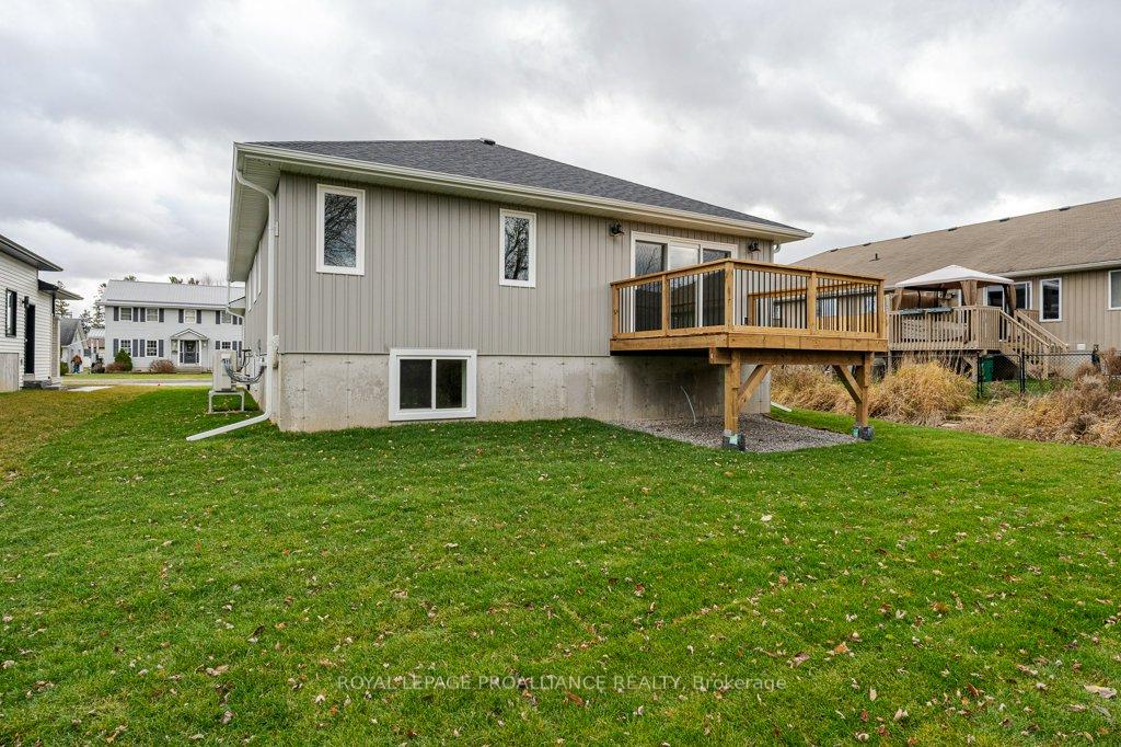 Photo 22 of Unit A, 10 Aldersgate Drive, Belleville, Belleville Ward — HOMEH