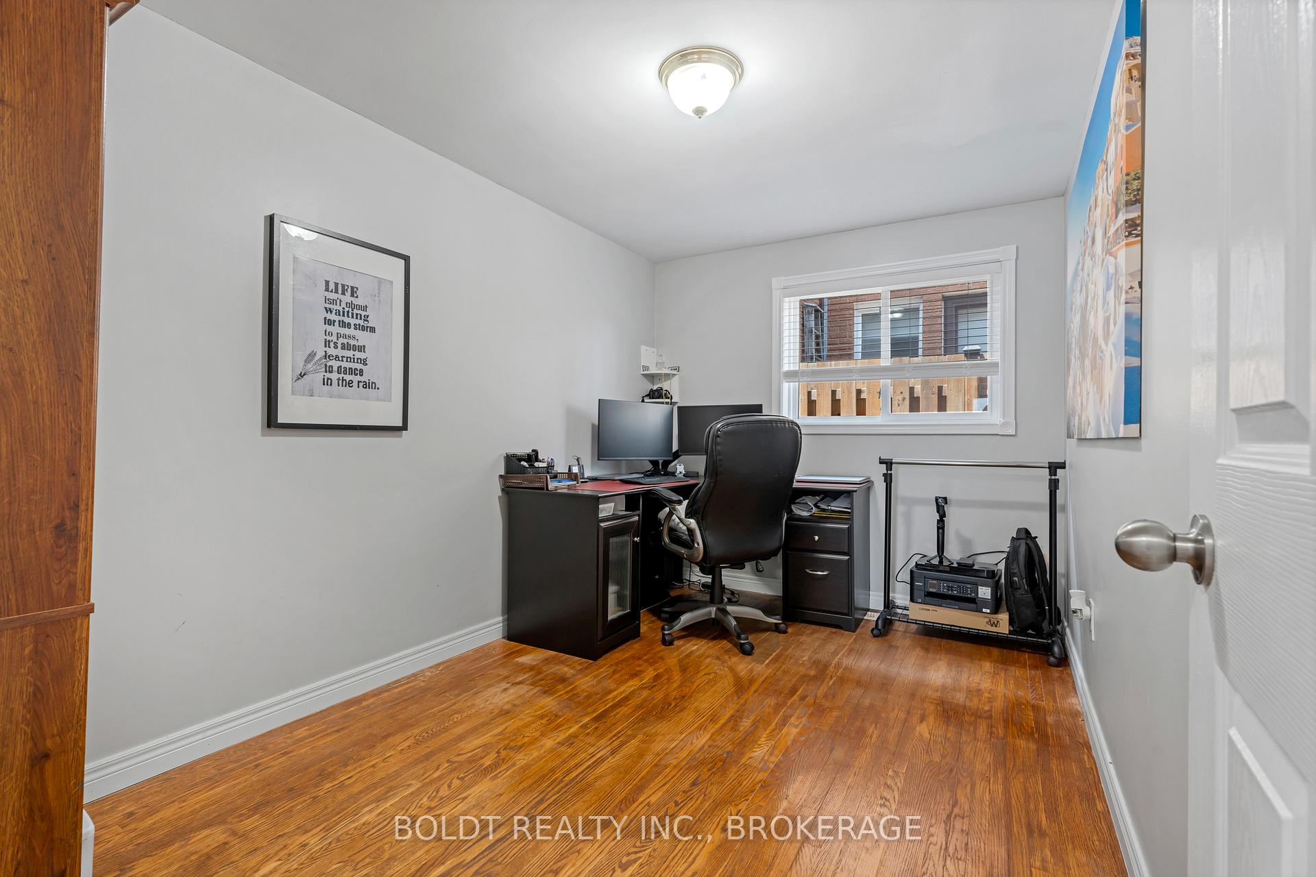 Photo 24 of 124 Quaker Crescent, Hamilton, Quinndale — HOMEH