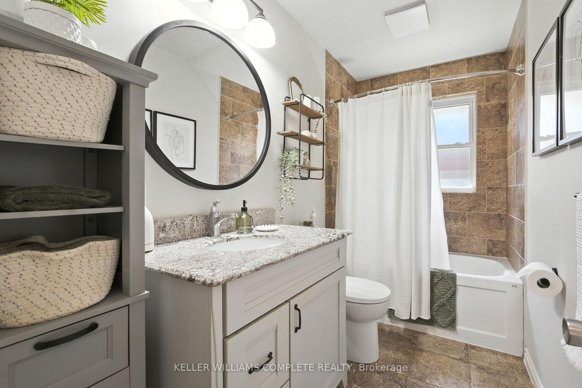 Photo 16 of 136 West 24th Street, Hamilton, Westcliffe — HOMEH
