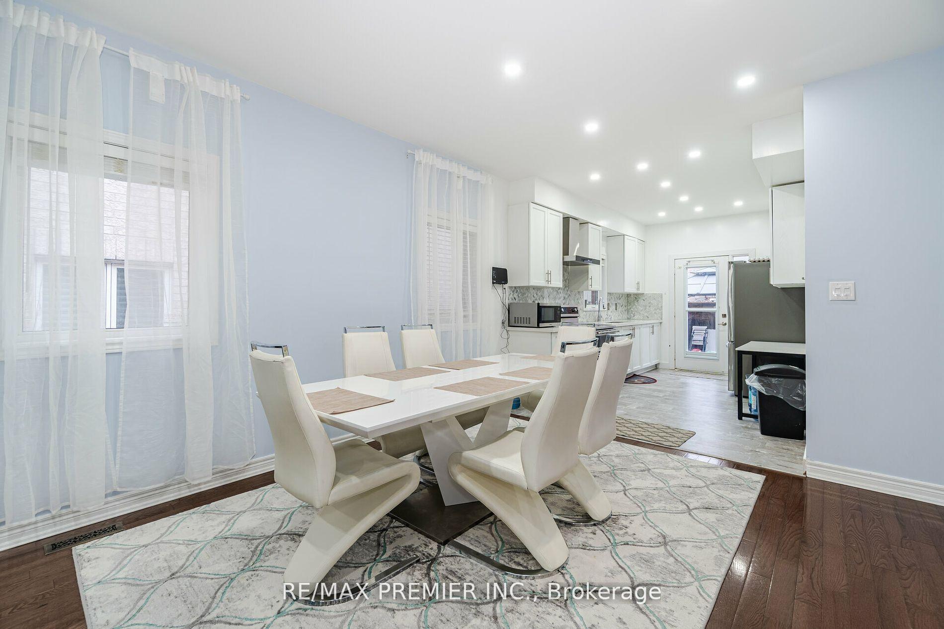 Photo 9 of 80 Heathcliffe Drive, Vaughan, Vellore Village — HOMEH