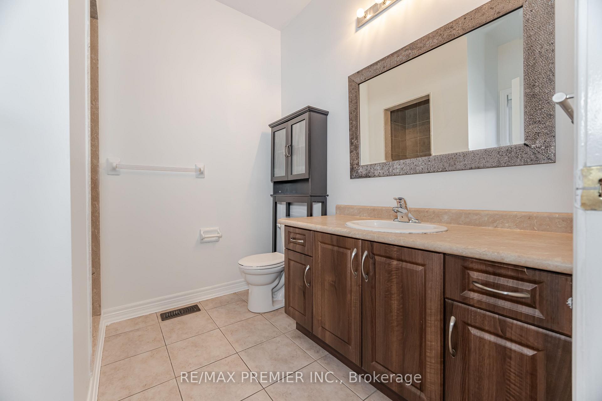Photo 17 of 80 Heathcliffe Drive, Vaughan, Vellore Village — HOMEH