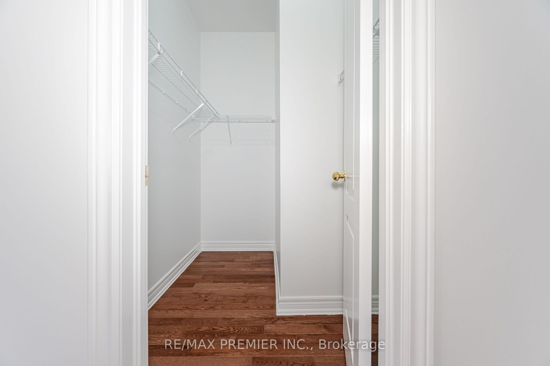 Photo 18 of 80 Heathcliffe Drive, Vaughan, Vellore Village — HOMEH