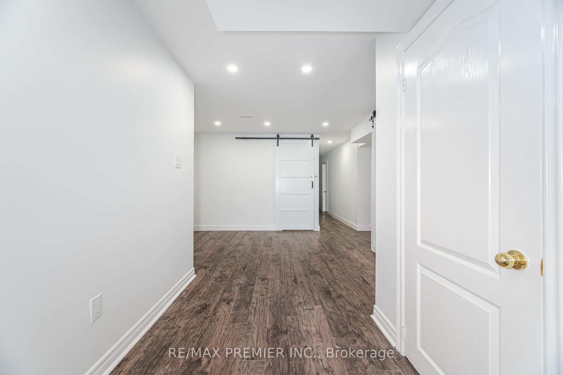 Photo 24 of 80 Heathcliffe Drive, Vaughan, Vellore Village — HOMEH