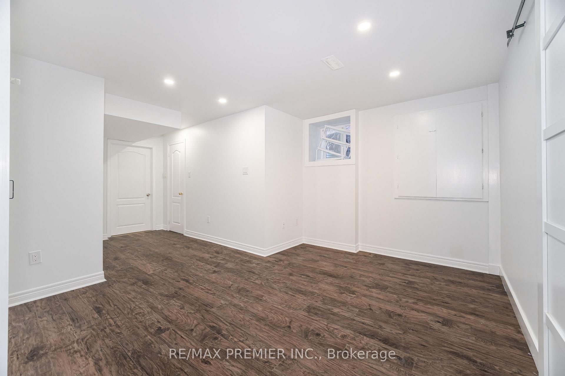 Photo 25 of 80 Heathcliffe Drive, Vaughan, Vellore Village — HOMEH