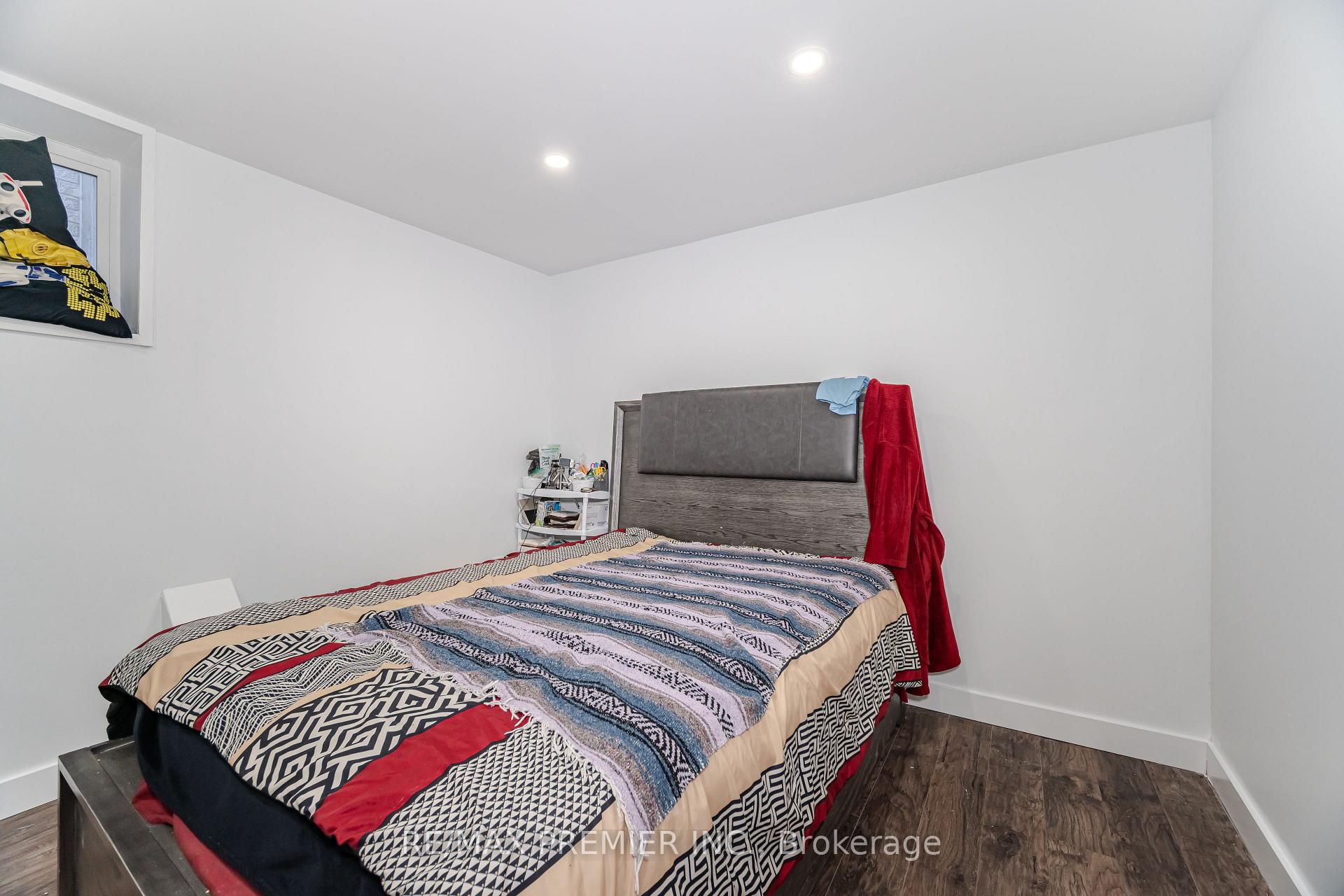 Photo 32 of 80 Heathcliffe Drive, Vaughan, Vellore Village — HOMEH