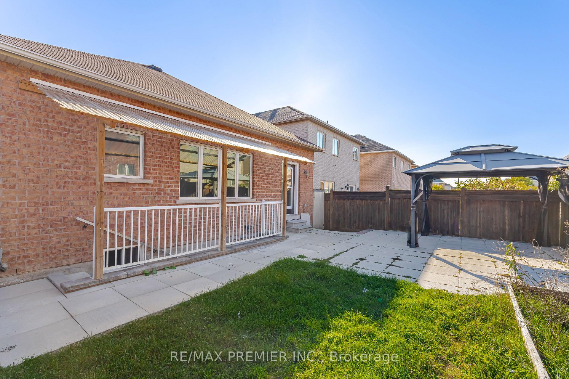 Photo 40 of 80 Heathcliffe Drive, Vaughan, Vellore Village — HOMEH