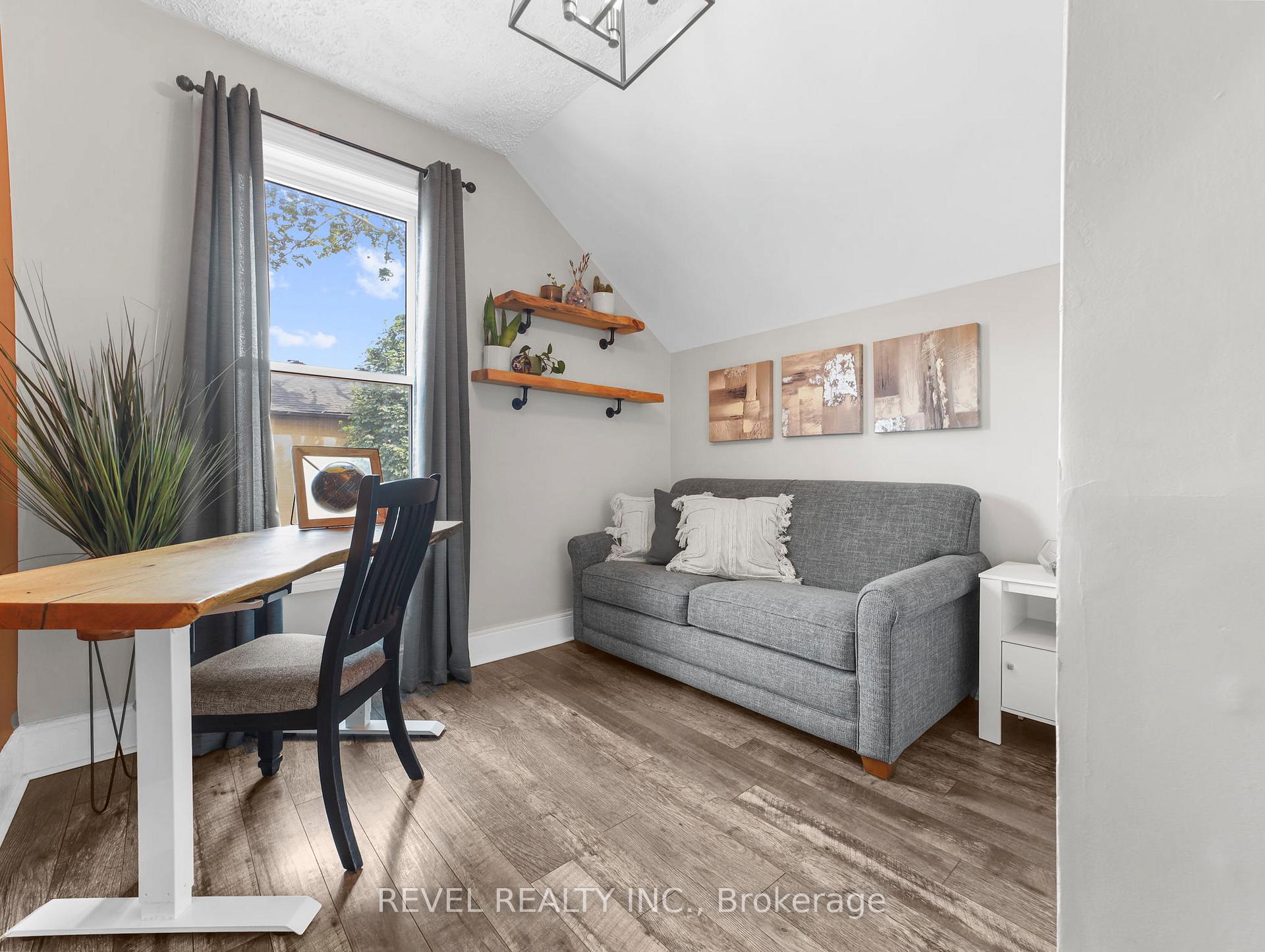 Photo 23 of 380 Macnab Street N, Hamilton, North End — HOMEH
