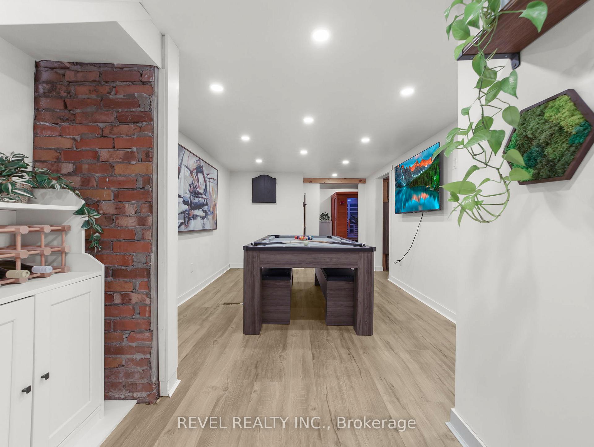 Photo 28 of 380 Macnab Street N, Hamilton, North End — HOMEH