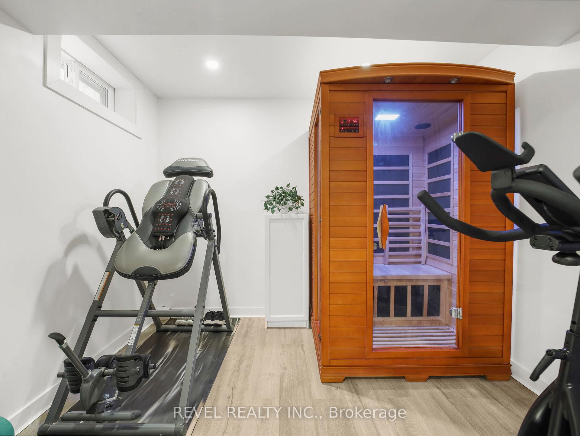 Photo 32 of 380 Macnab Street N, Hamilton, North End — HOMEH