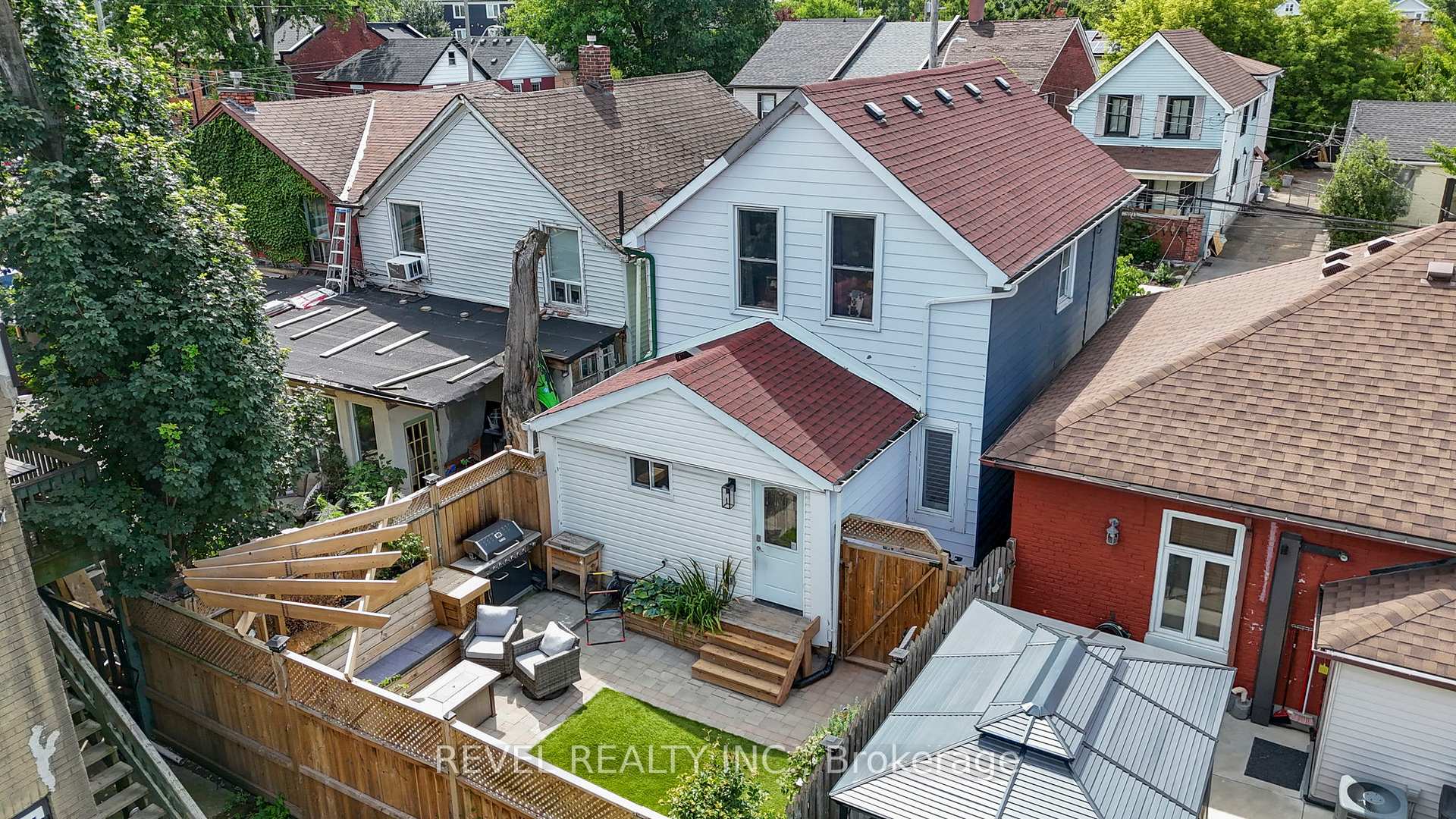 Photo 35 of 380 Macnab Street N, Hamilton, North End — HOMEH