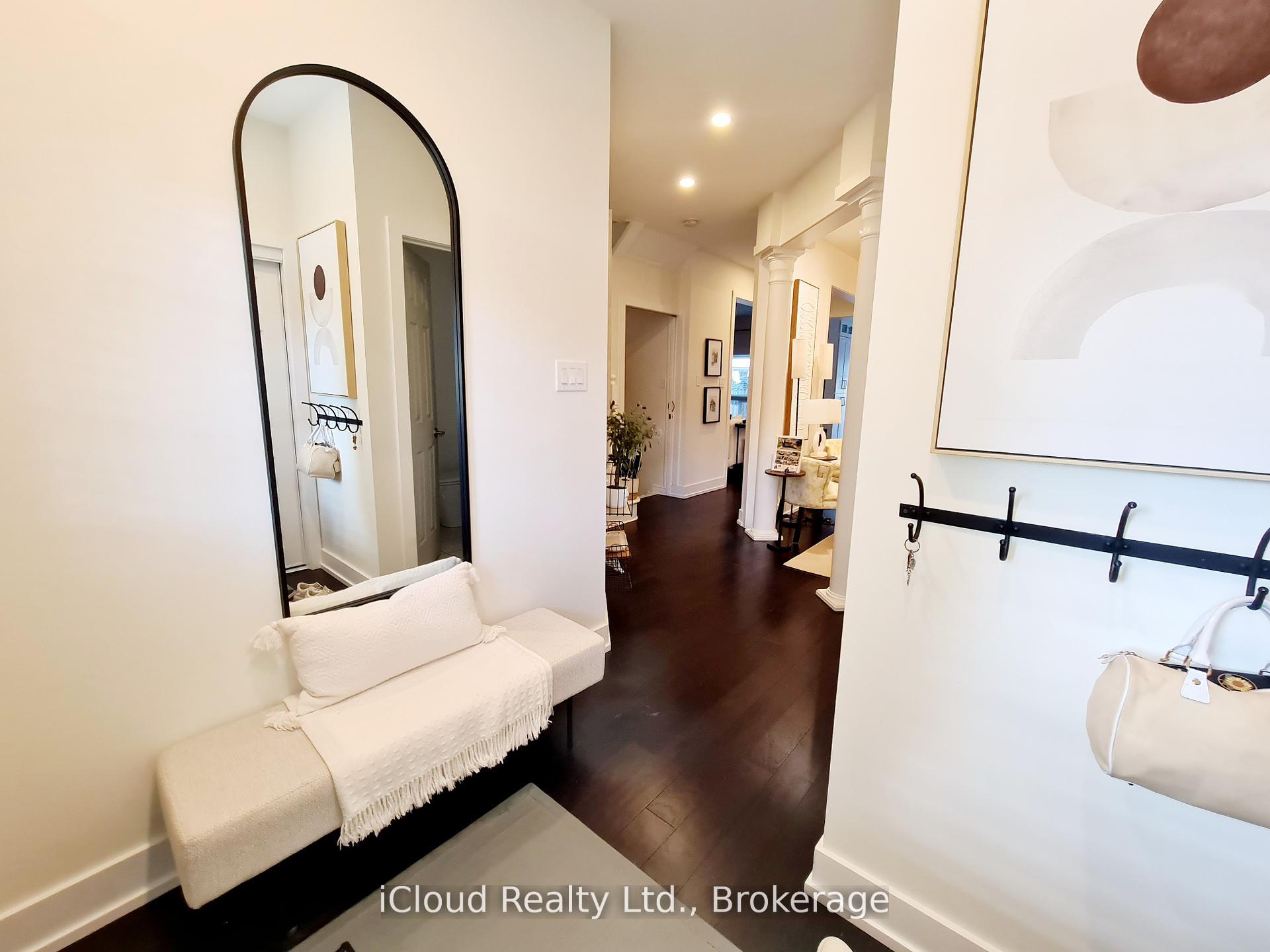Photo 11 of 22 Fallgate Drive, Brampton, Credit Valley — HOMEH