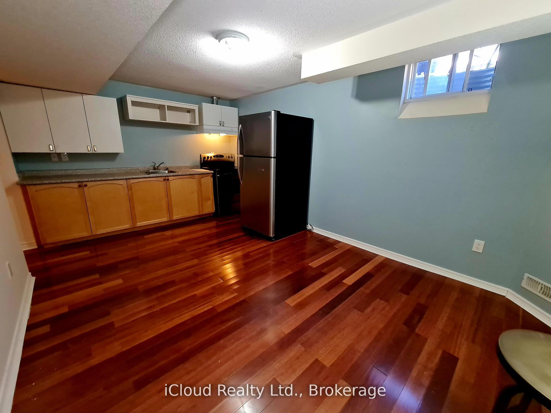 Photo 32 of 22 Fallgate Drive, Brampton, Credit Valley — HOMEH