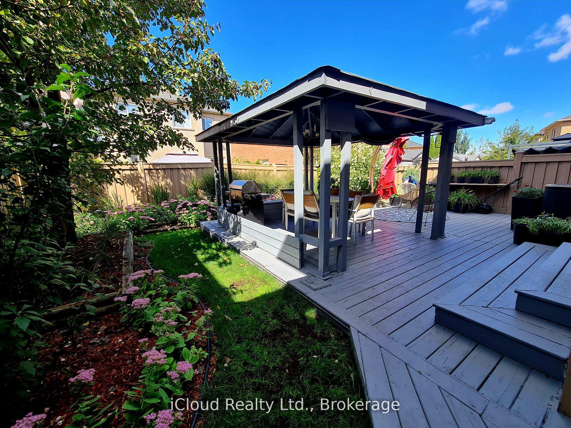 Photo 36 of 22 Fallgate Drive, Brampton, Credit Valley — HOMEH