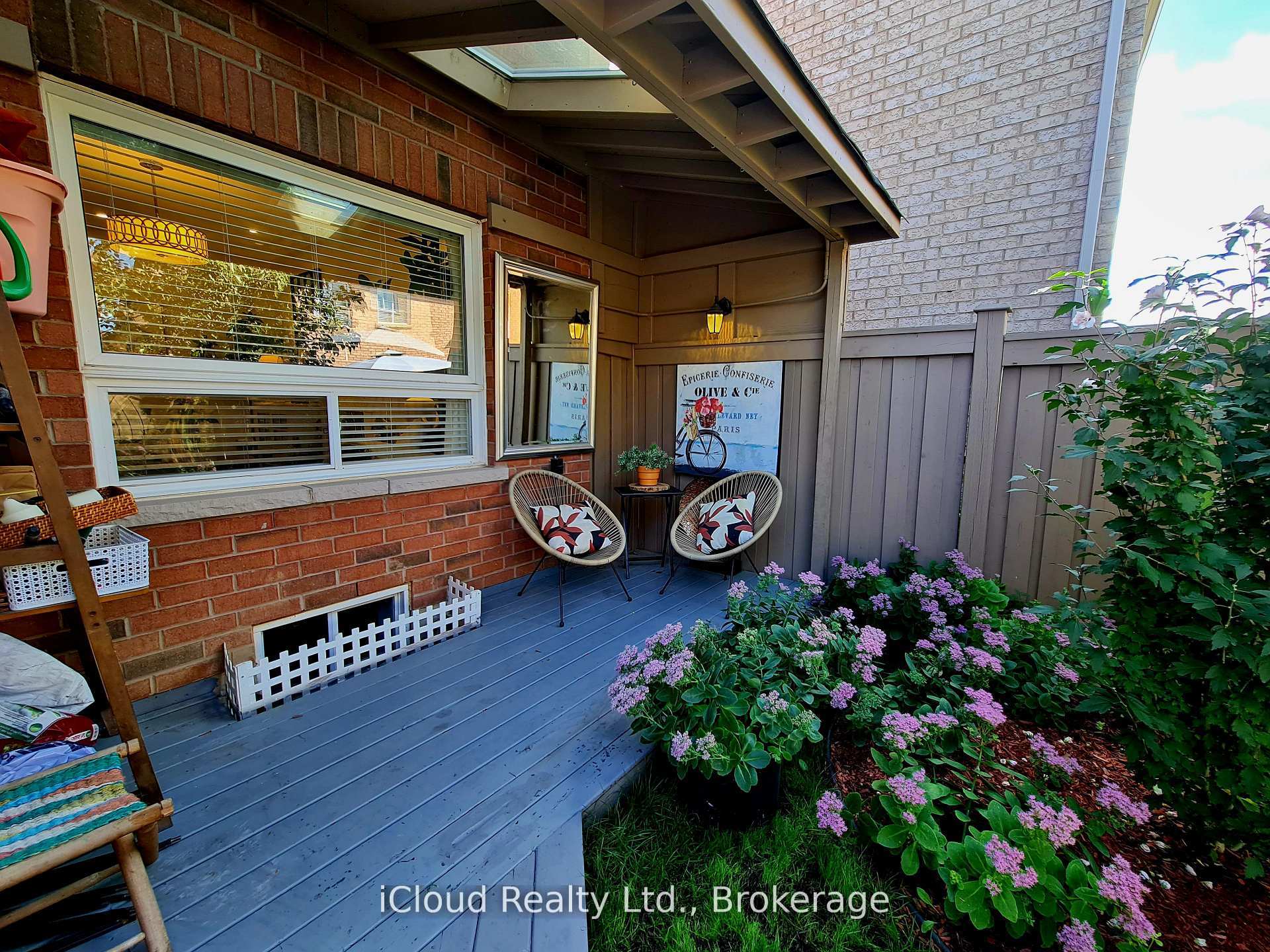 Photo 38 of 22 Fallgate Drive, Brampton, Credit Valley — HOMEH