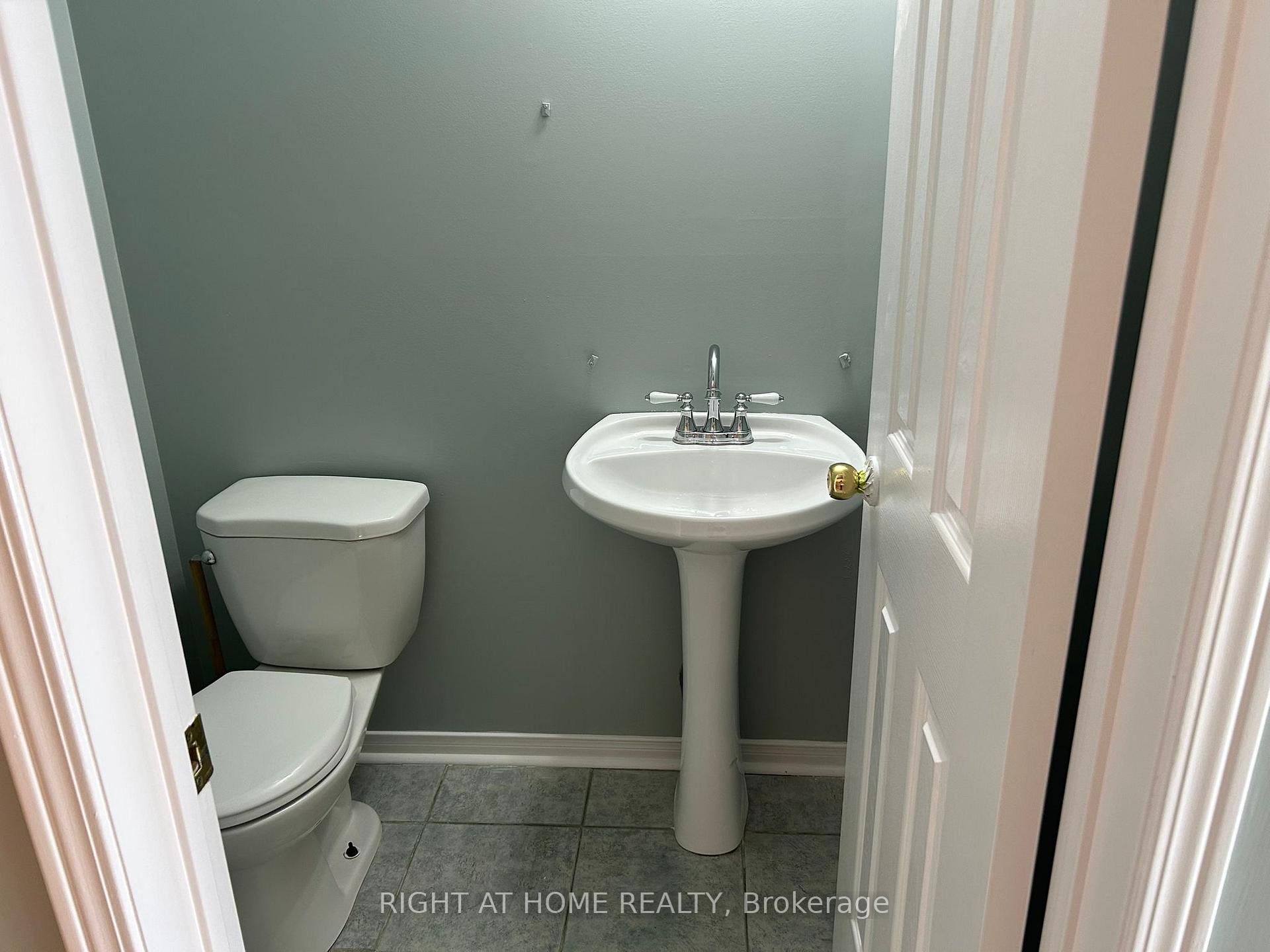 Photo 21 of 100 Lauraglen Crescent, Brampton, Fletcher's Creek South — HOMEH
