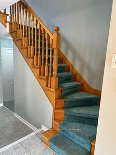Photo 7 of 100 Lauraglen Crescent, Brampton, Fletcher's Creek South — HOMEH