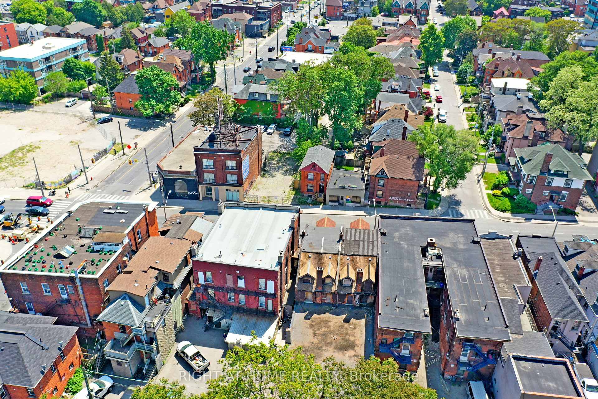 Photo 13 of 657 King Street E, Hamilton, Landsdale — HOMEH