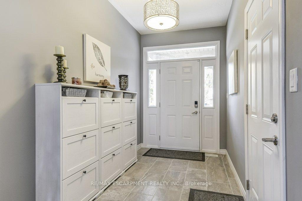 Photo 4 of 132A Scott Avenue, Brant, Paris — HOMEH