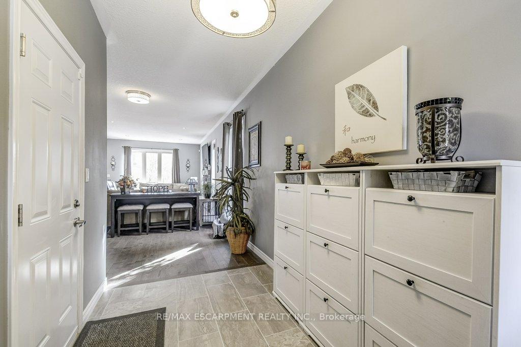 Photo 6 of 132A Scott Avenue, Brant, Paris — HOMEH