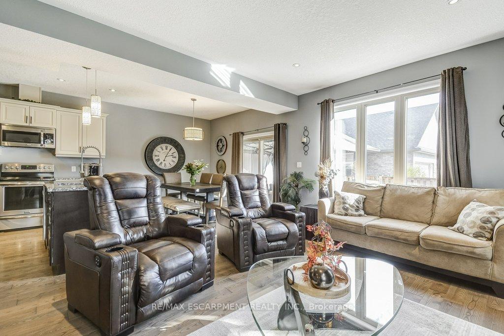 Photo 14 of 132A Scott Avenue, Brant, Paris — HOMEH