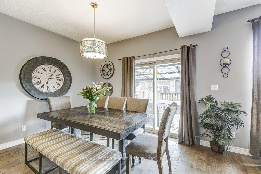 Photo 28 of 132A Scott Avenue, Brant, Paris — HOMEH