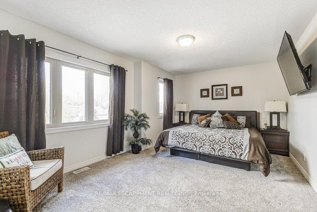 Photo 22 of 132A Scott Avenue, Brant, Paris — HOMEH