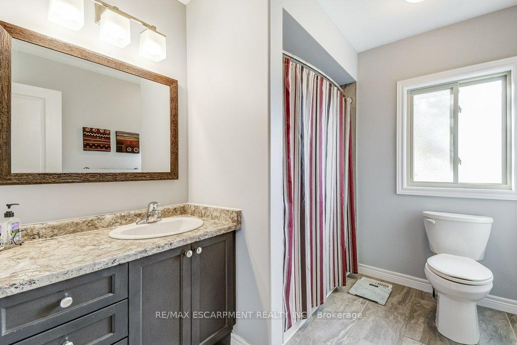 Photo 25 of 132A Scott Avenue, Brant, Paris — HOMEH