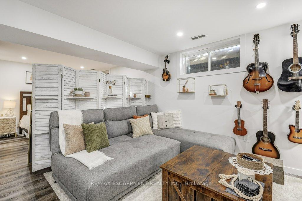Photo 31 of 132A Scott Avenue, Brant, Paris — HOMEH