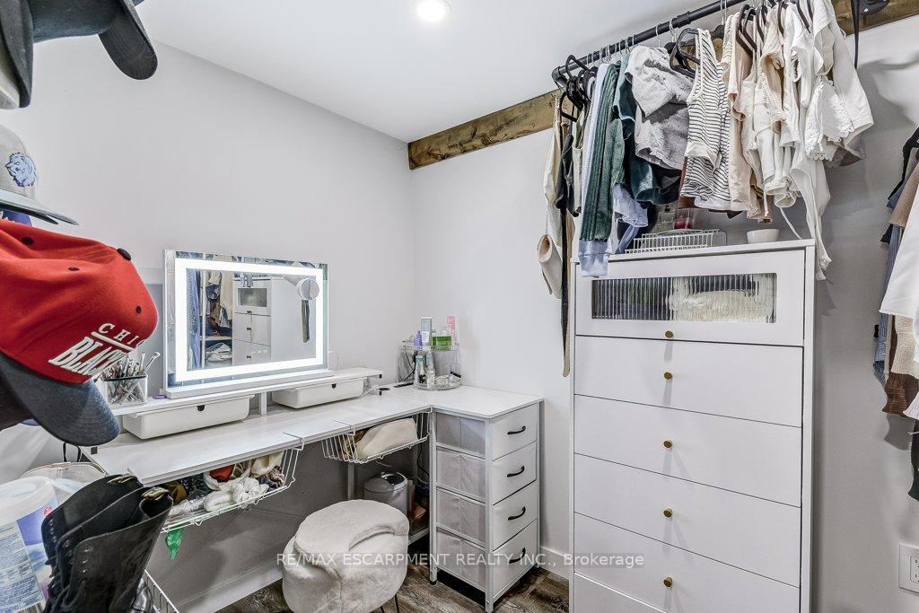 Photo 32 of 132A Scott Avenue, Brant, Paris — HOMEH