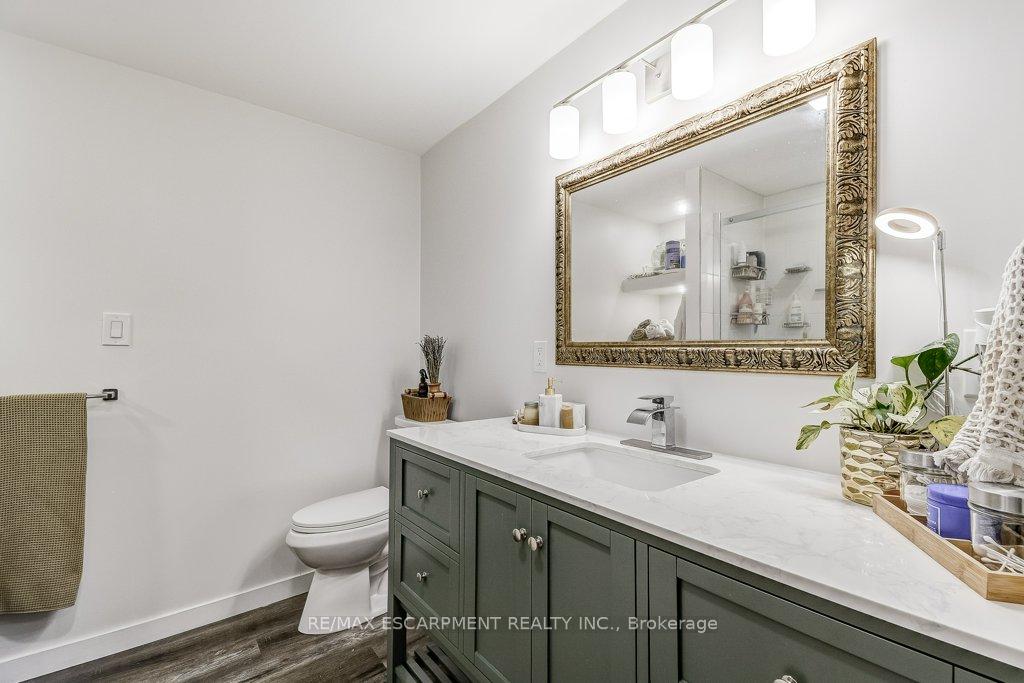 Photo 42 of 132A Scott Avenue, Brant, Paris — HOMEH