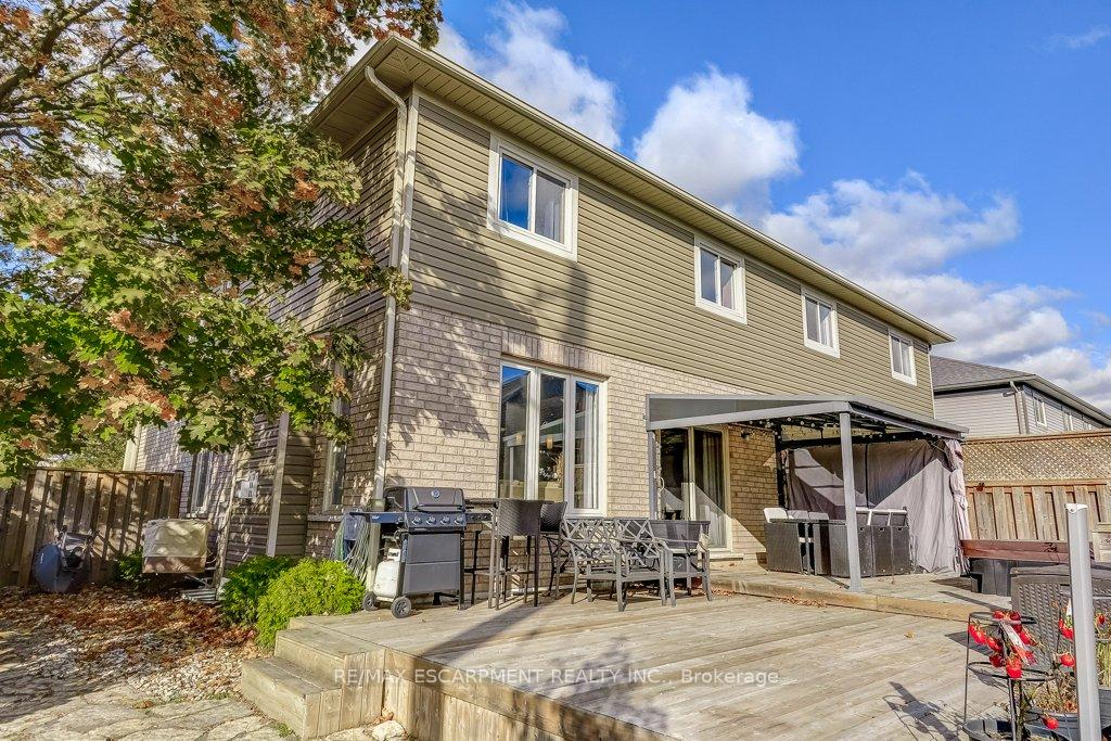 Photo 44 of 132A Scott Avenue, Brant, Paris — HOMEH