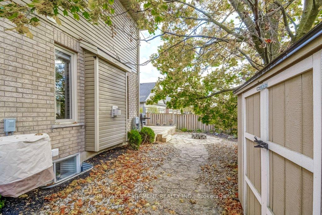 Photo 45 of 132A Scott Avenue, Brant, Paris — HOMEH