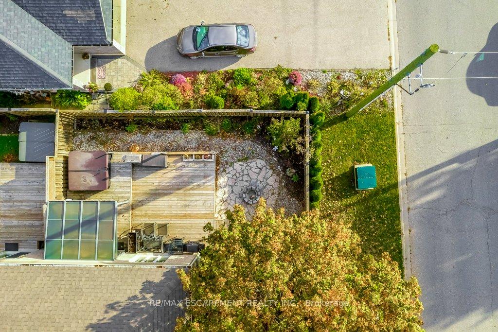 Photo 49 of 132A Scott Avenue, Brant, Paris — HOMEH